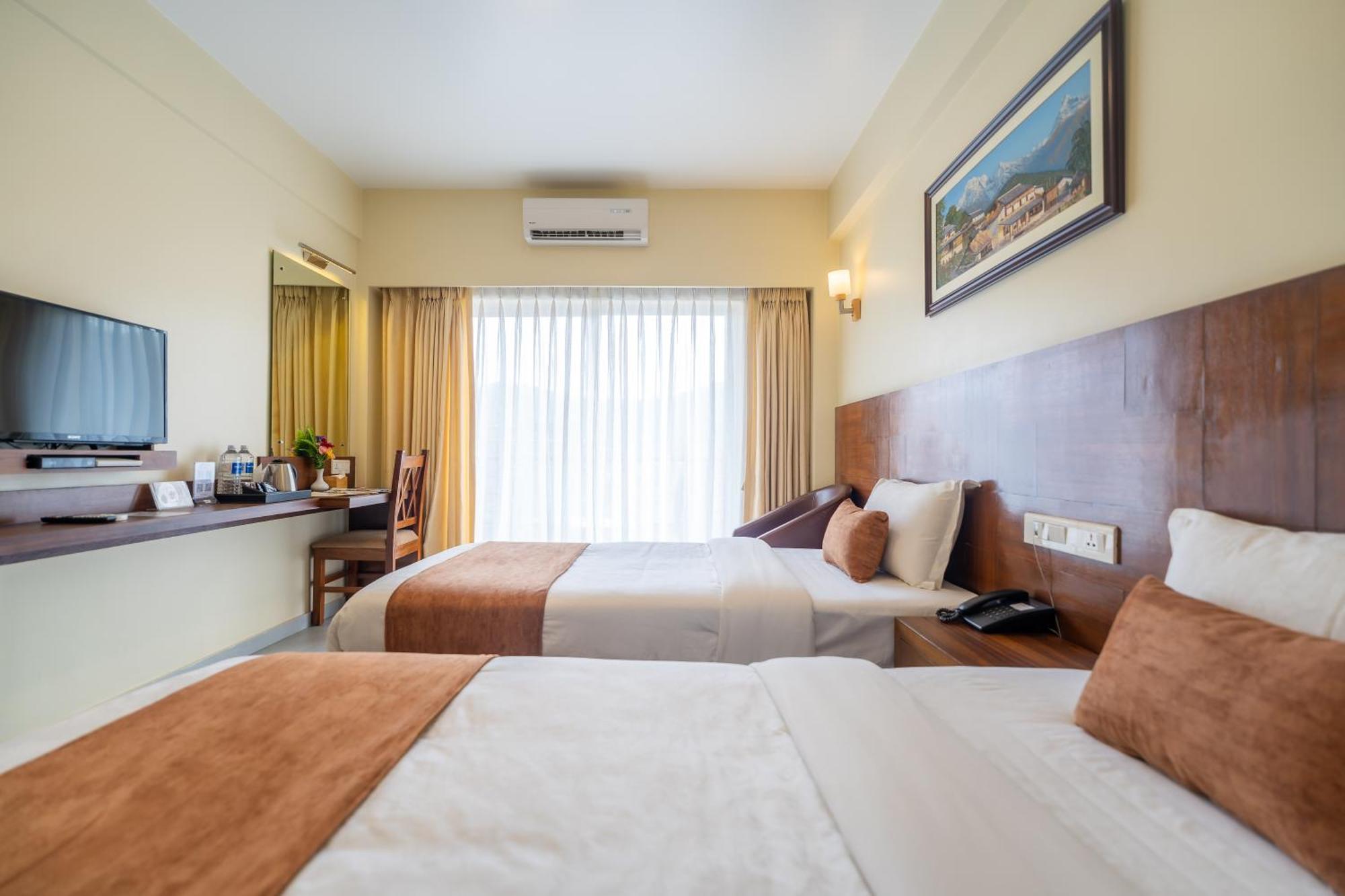 Hotel Haven O' Ganga Pokhara Exterior photo