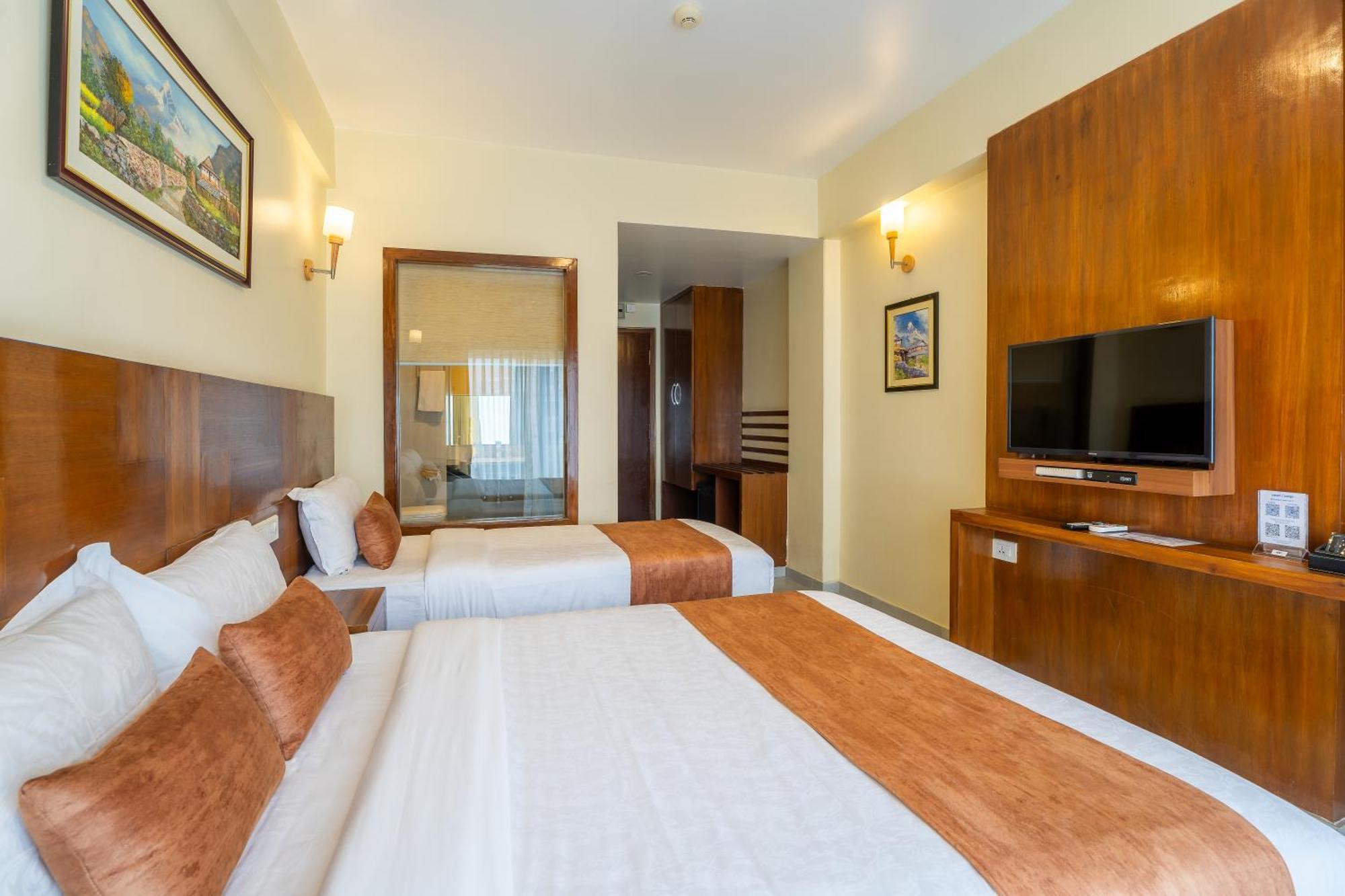 Hotel Haven O' Ganga Pokhara Exterior photo