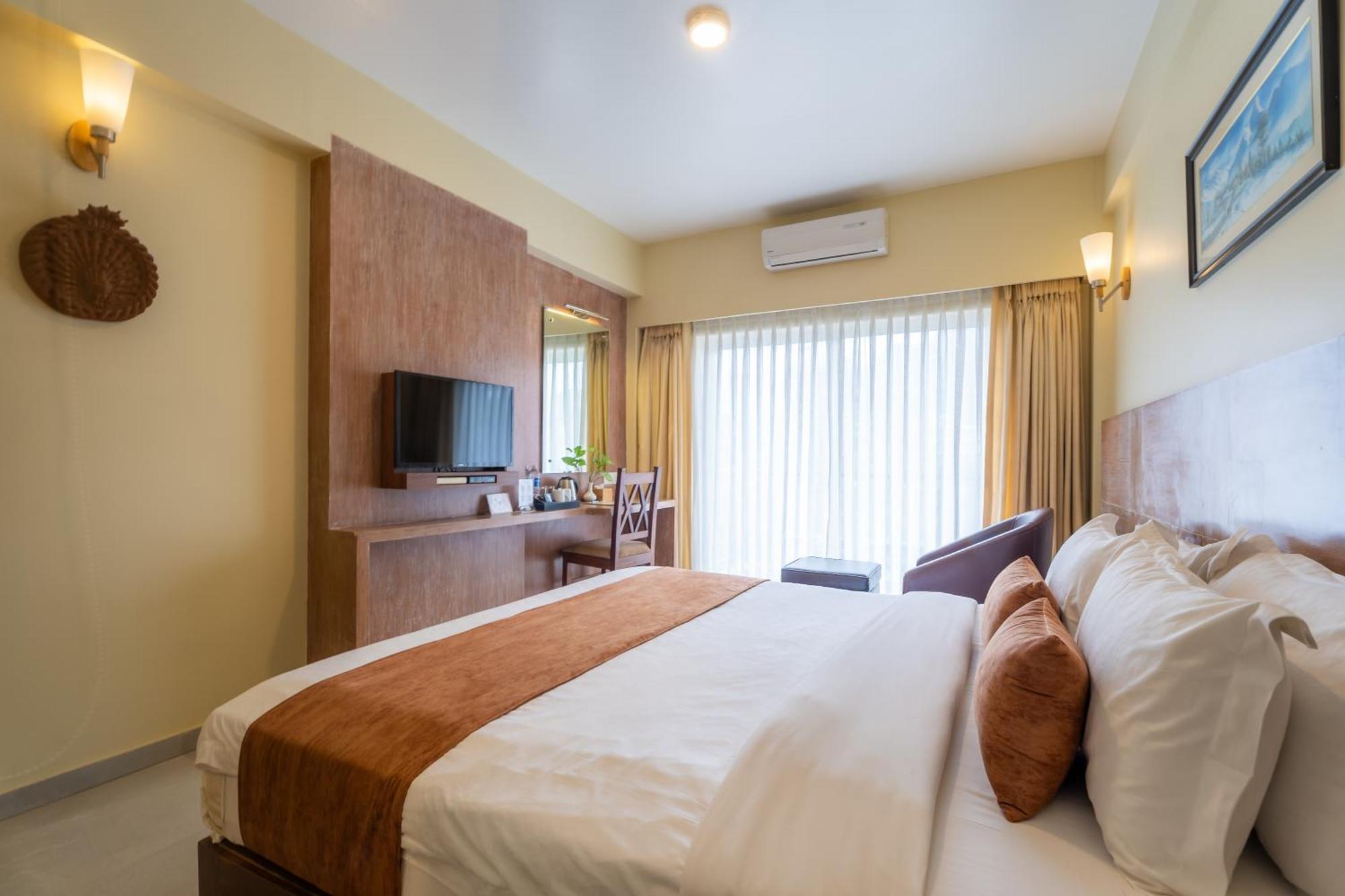 Hotel Haven O' Ganga Pokhara Exterior photo